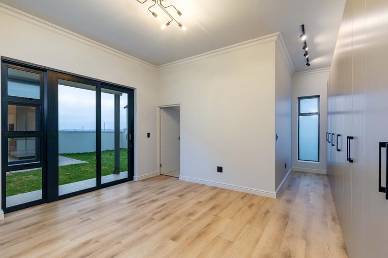 4 Bedroom Property for Sale in Renosterbos Estate Western Cape